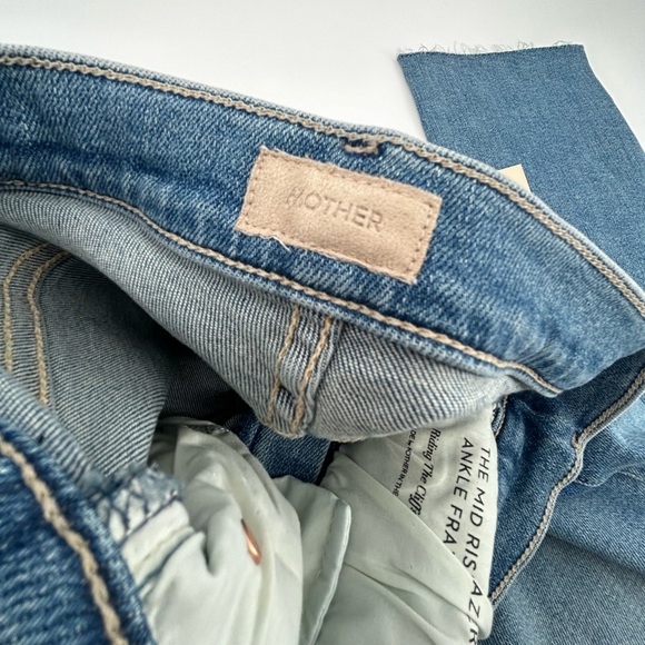 NWT $238 MOTHER Mid Rise Dazzler Ankle Fray Riding The Cliffside - Picture 8 of 9